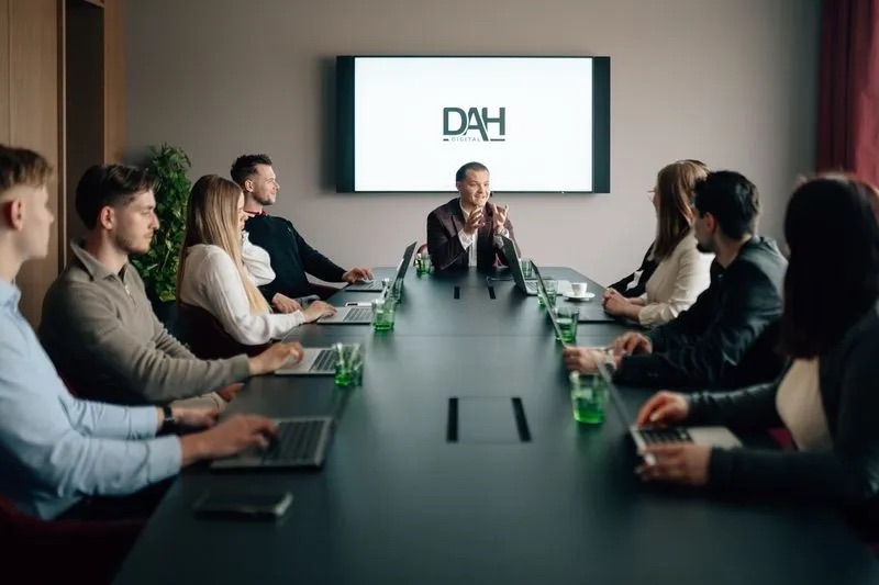 Das Team von DAH Digital